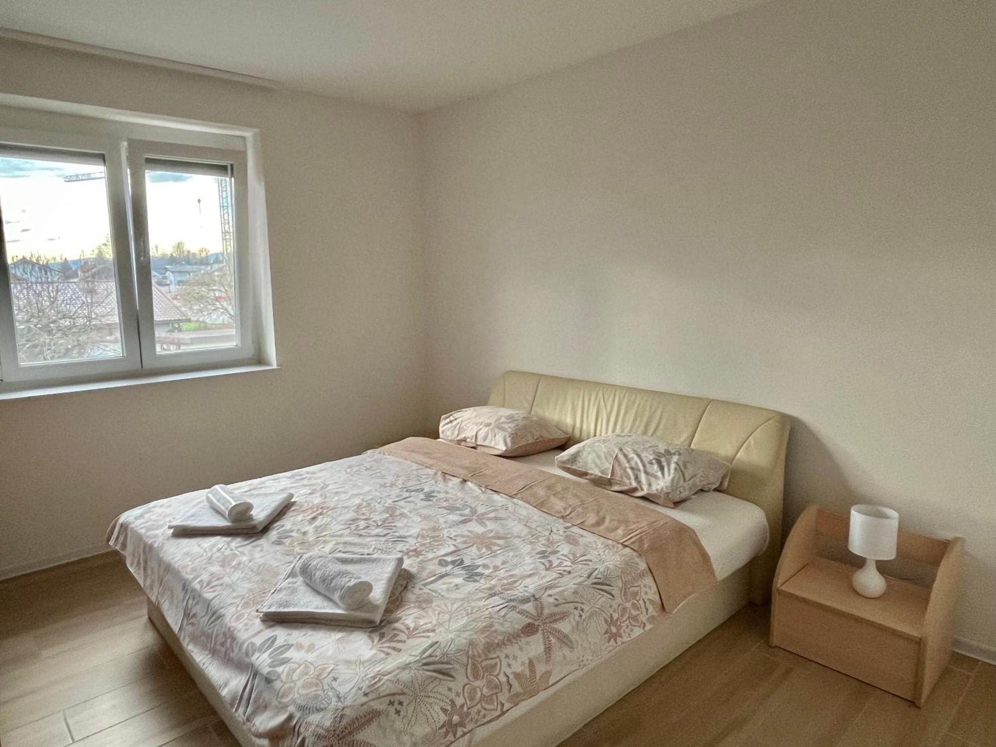Emona Apartment *